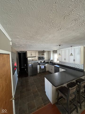 17 Roselawn Avenue, Brownsburg, IN 46112