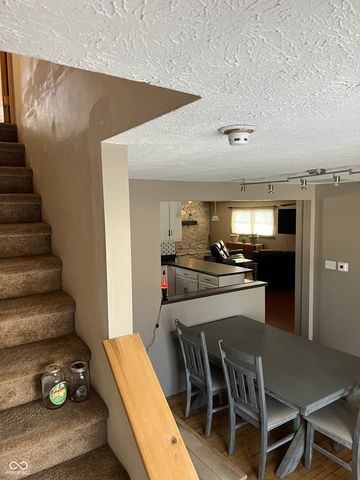 17 Roselawn Avenue, Brownsburg, IN 46112