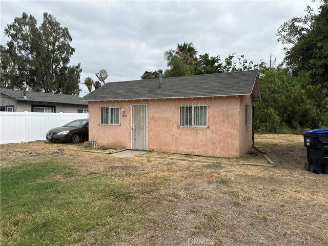 1284 E Laurelwood, San Bernardino, CA 92408