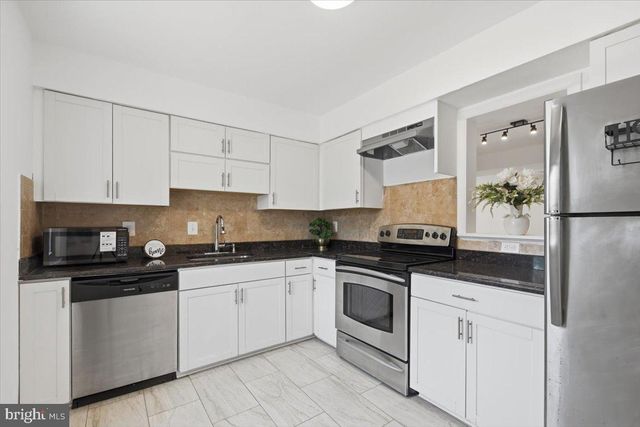 1903 FORT MONROE CT, Dumfries, VA 22026