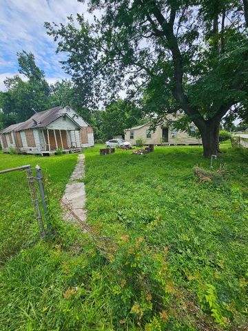 6718 Lockwood Drive, Houston, TX 77028