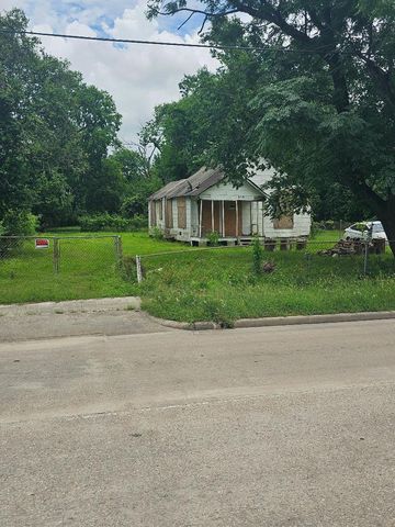 6718 Lockwood Drive, Houston, TX 77028