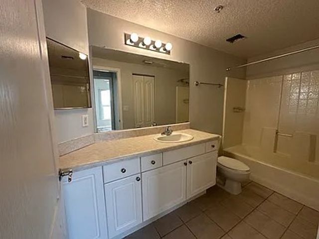 5095 Fairways Circle I307, Vero Beach, FL 32967