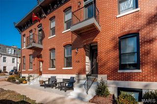 1925 Pestalozzi Street, St Louis, MO 63118