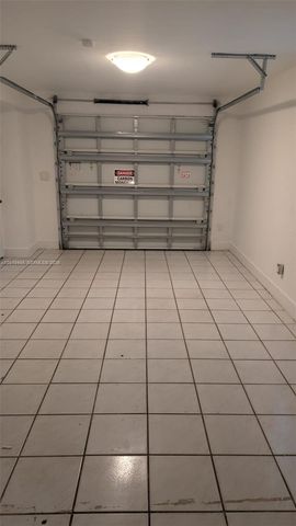 76 W 14th St, Hialeah, FL 33010