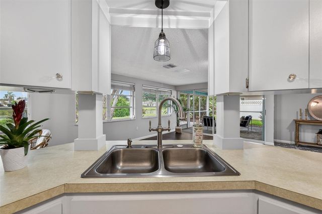 1226 PINE NEEDLE ROAD, Venice, FL 34285