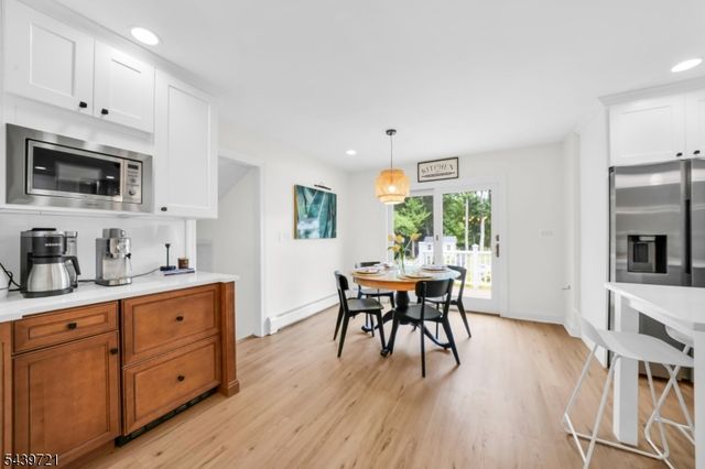21 Tulip Ter, Wayne Twp., NJ 07470