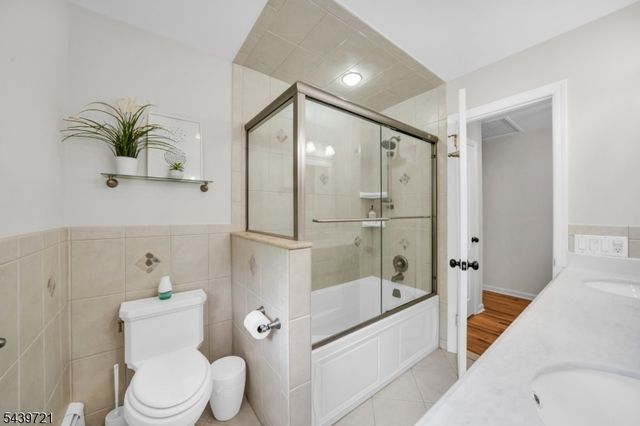 21 Tulip Ter, Wayne Twp., NJ 07470