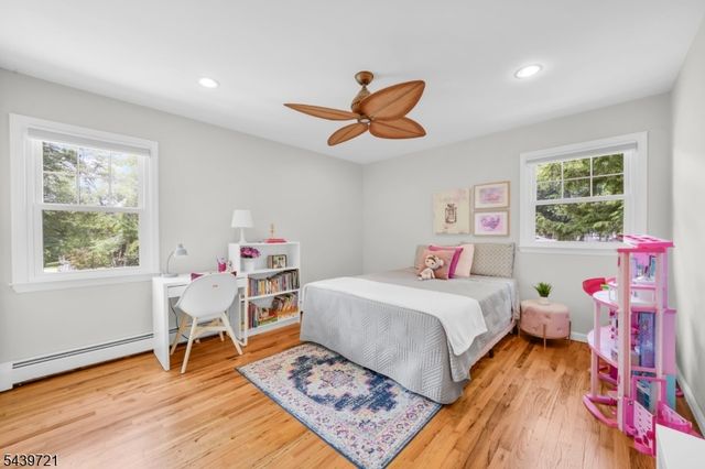 21 Tulip Ter, Wayne Twp., NJ 07470