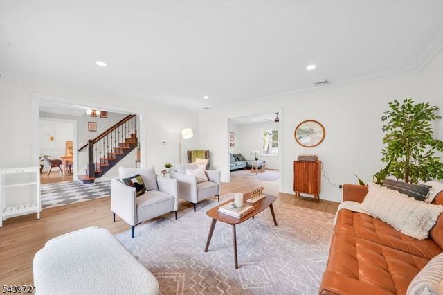 21 Tulip Ter, Wayne Twp., NJ 07470