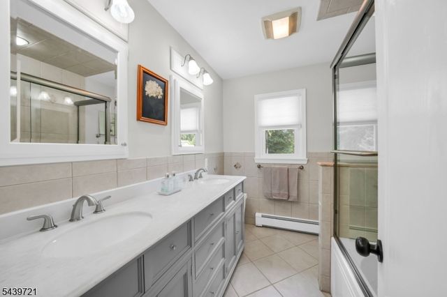 21 Tulip Ter, Wayne Twp., NJ 07470