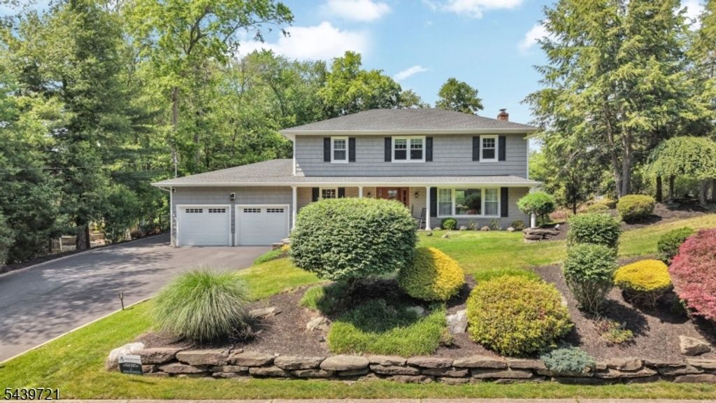 21 Tulip Ter, Wayne Twp., NJ 07470