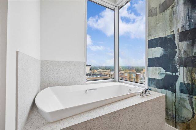 2727 Kirby Drive 11D, Houston, TX 77098