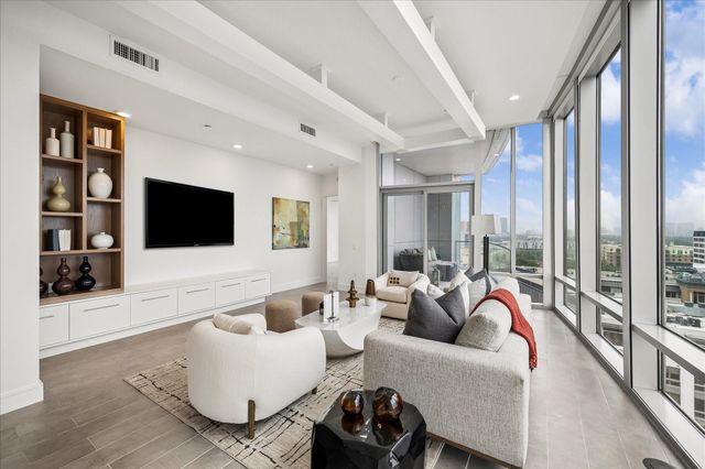 2727 Kirby Drive 11D, Houston, TX 77098