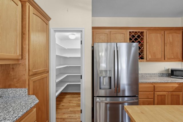 369 Meadow Drive, Ashland, OR 97520