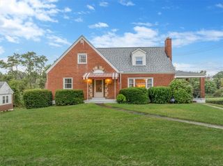 1008 Edward St, N Versailles, PA 15137