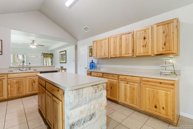 673 Deer Run Pass, Canyon Lake, TX 78133