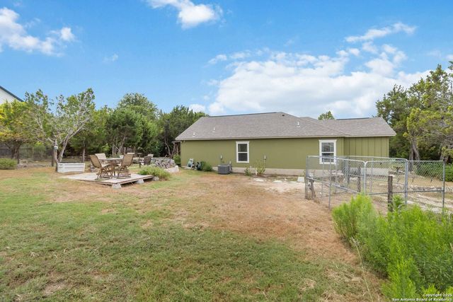 673 Deer Run Pass, Canyon Lake, TX 78133