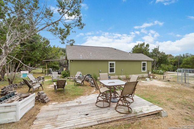 673 Deer Run Pass, Canyon Lake, TX 78133