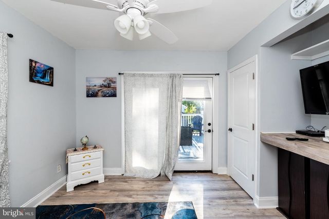 406 OAK AVE, West Berlin, NJ 08091