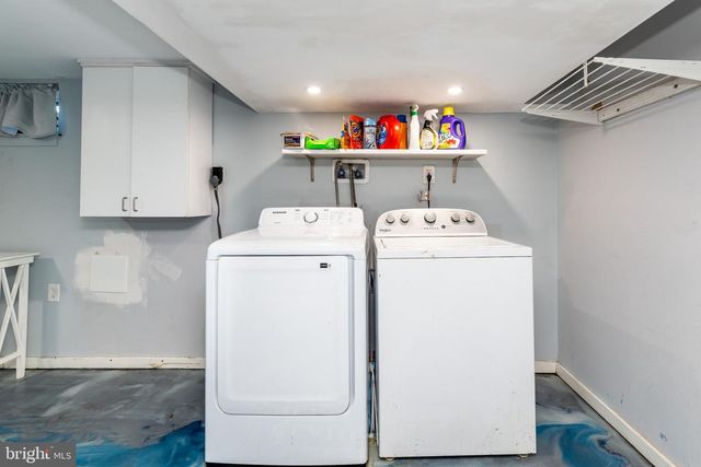 406 OAK AVE, West Berlin, NJ 08091