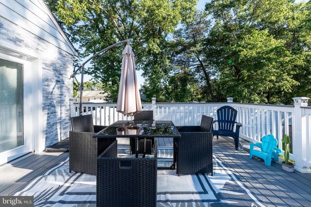 406 OAK AVE, West Berlin, NJ 08091