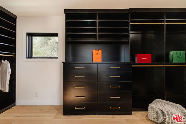 1648 Summitridge Drive, Beverly Hills, CA 90210