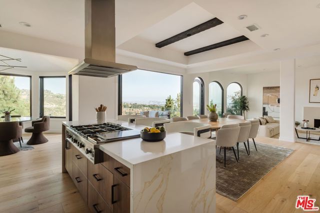 1648 Summitridge Drive, Beverly Hills, CA 90210