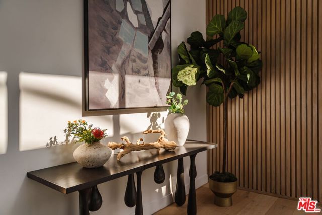 1648 Summitridge Drive, Beverly Hills, CA 90210