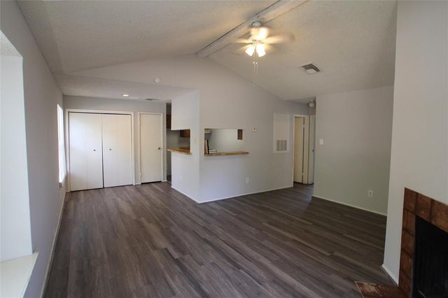 5422 Farley Drive A, Houston, TX 77032
