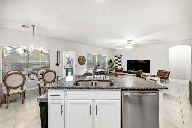 1302 Ponderosa BND, Horseshoe Bay, TX 78657