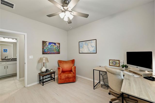 1302 Ponderosa BND, Horseshoe Bay, TX 78657
