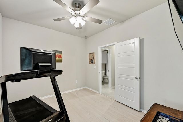 1302 Ponderosa BND, Horseshoe Bay, TX 78657