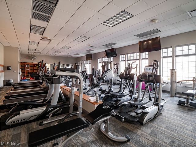 37952 Ashfield Way, North Ridgeville, OH 44039