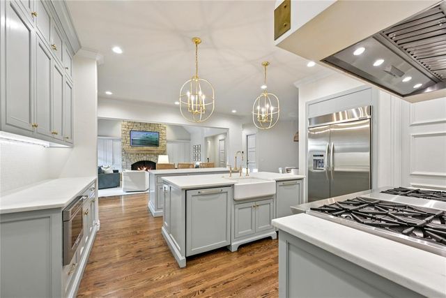 1401 Oak Tree Drive, Edmond, OK 73025