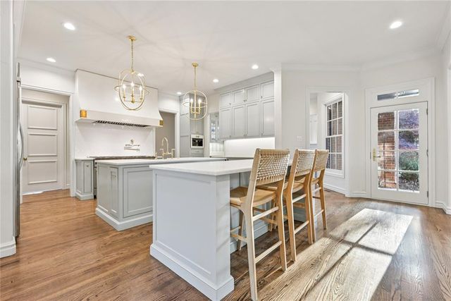 1401 Oak Tree Drive, Edmond, OK 73025