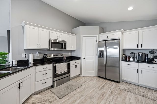 729 Heartland Court, Fairfax, IA 52228