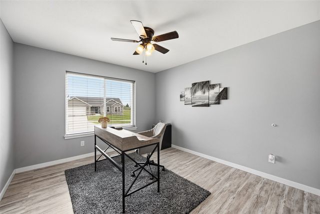 729 Heartland Court, Fairfax, IA 52228