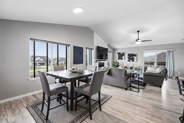 729 Heartland Court, Fairfax, IA 52228