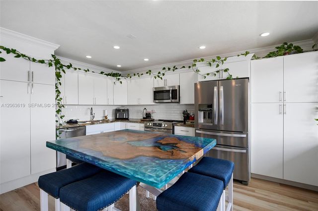 1201 S Riverside Drive 301, Pompano Beach, FL 33062