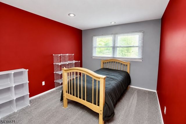 615 Lamanna Dr, River Vale Twp., NJ 07675