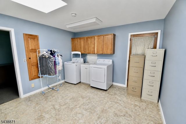 615 Lamanna Dr, River Vale Twp., NJ 07675