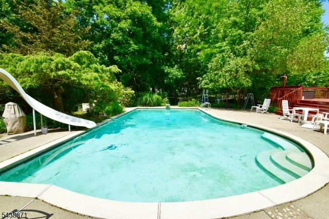 615 Lamanna Dr, River Vale Twp., NJ 07675