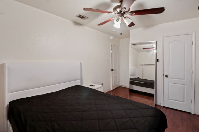 920 Red Oak Trail, Cedar Hill, TX 75104