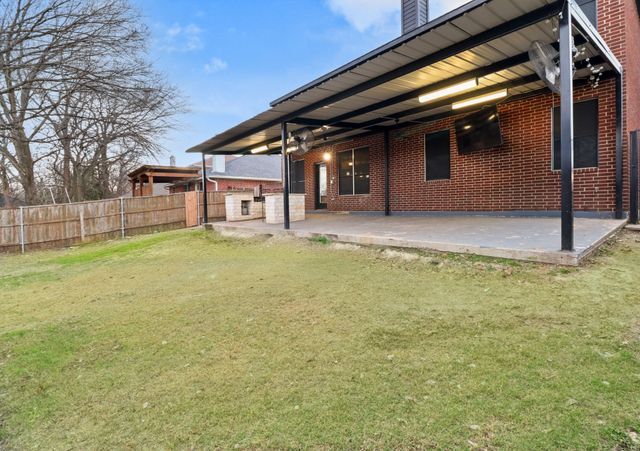 920 Red Oak Trail, Cedar Hill, TX 75104