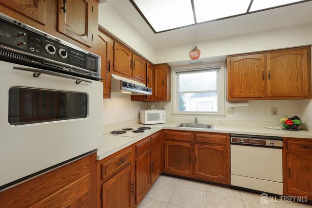487 Somerset Lane 487A, Jamesburg, NJ 08831