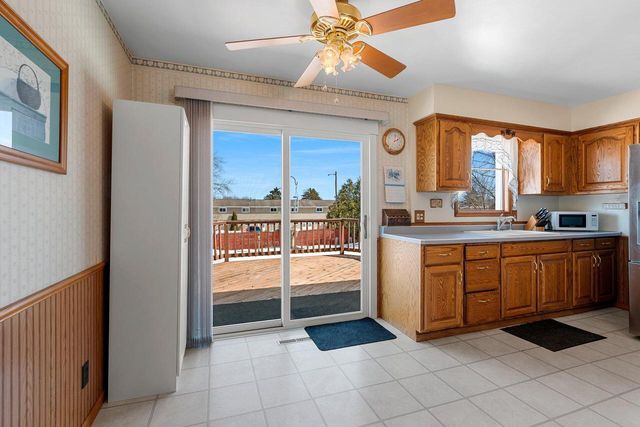 1465 N 8th STREET, Manitowoc, WI 54220