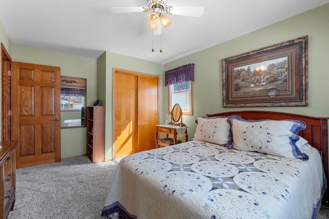 1465 N 8th STREET, Manitowoc, WI 54220