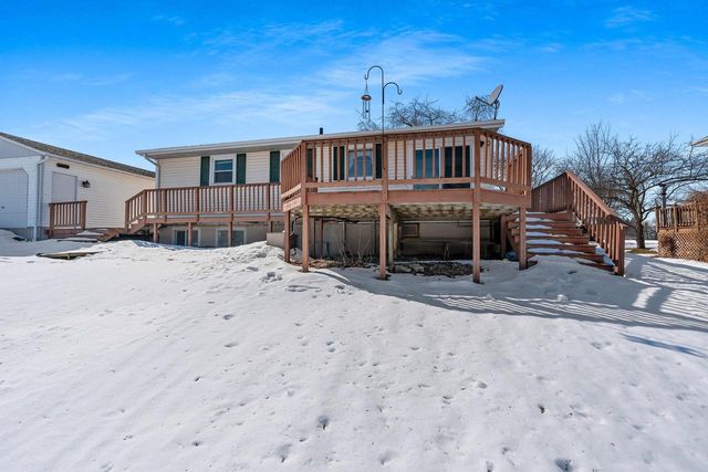 1465 N 8th STREET, Manitowoc, WI 54220