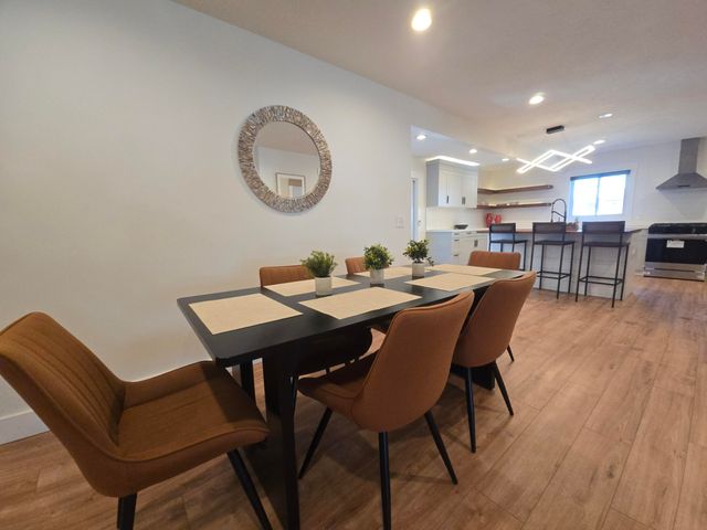 3216 W Ellison Drive, Springfield, MO 65810